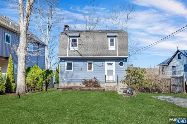 119 Lake Shore DR, West Milford, NJ 07421
