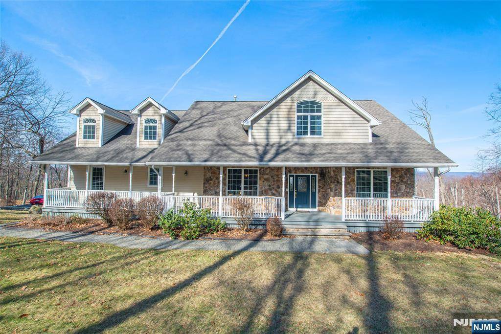 101 Coventry WAY, Ringwood, NJ 07456