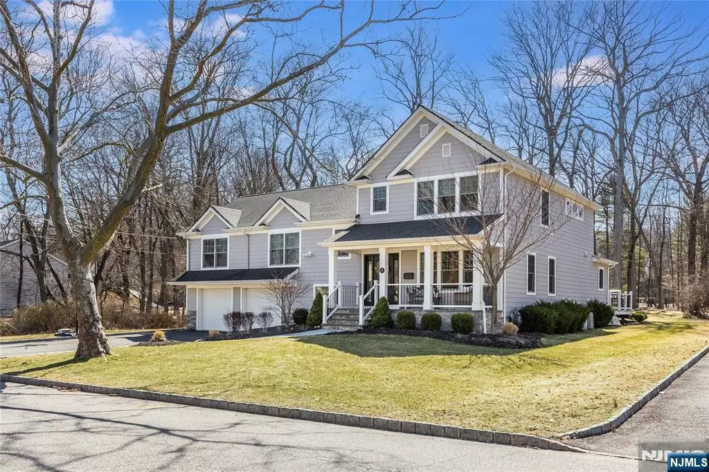 Livingston, NJ 07039,37 Bryant DR