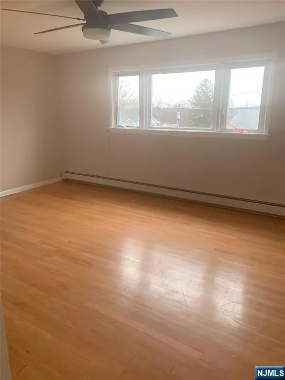 Woodland Park, NJ 07424,3 Sunset DR