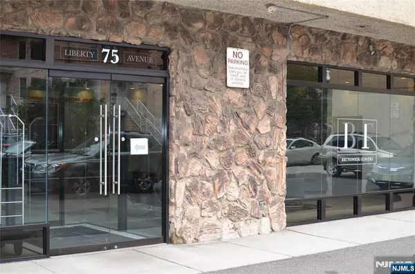 75 Liberty AVE #B23, Jersey City, NJ 07306