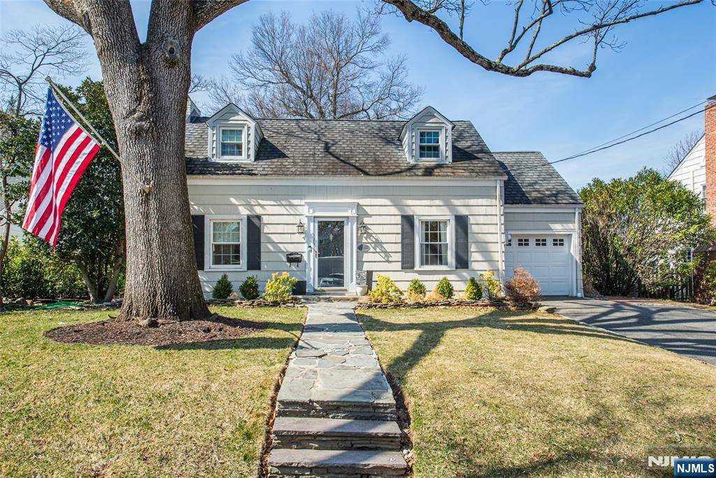 31 Francisco AVE, West Caldwell, NJ 07006