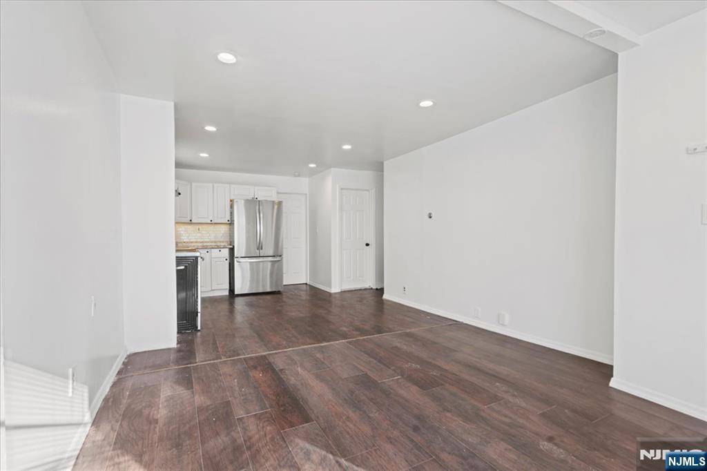 Elizabeth, NJ 07202,627 Montgomery