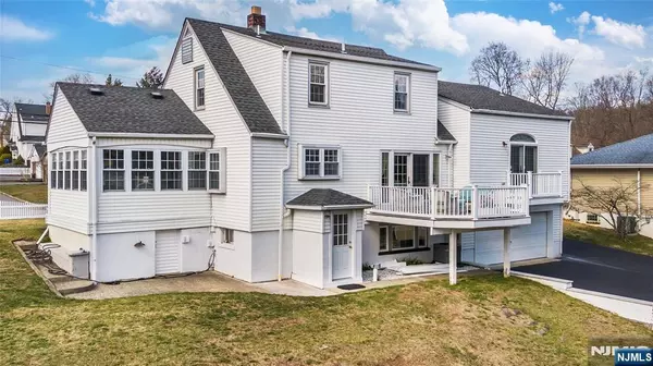 North Haledon, NJ 07508,66 Walray AVE