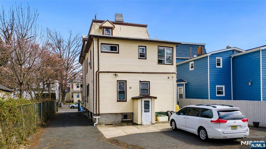 Elizabeth, NJ 07201,552 Jefferson AVE