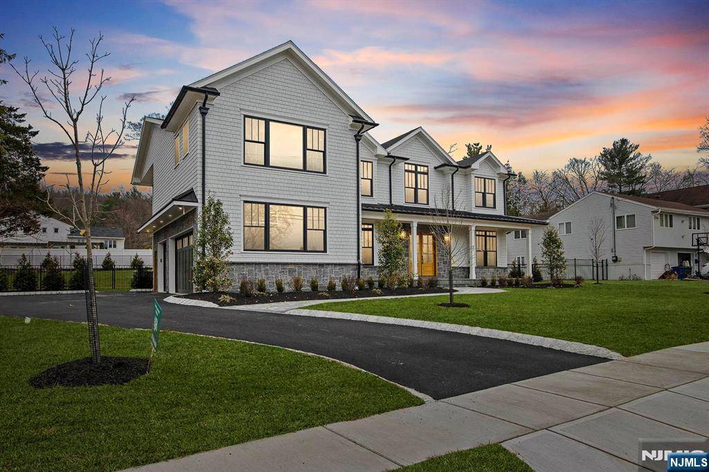 37 Sherman AVE, Closter, NJ 07624