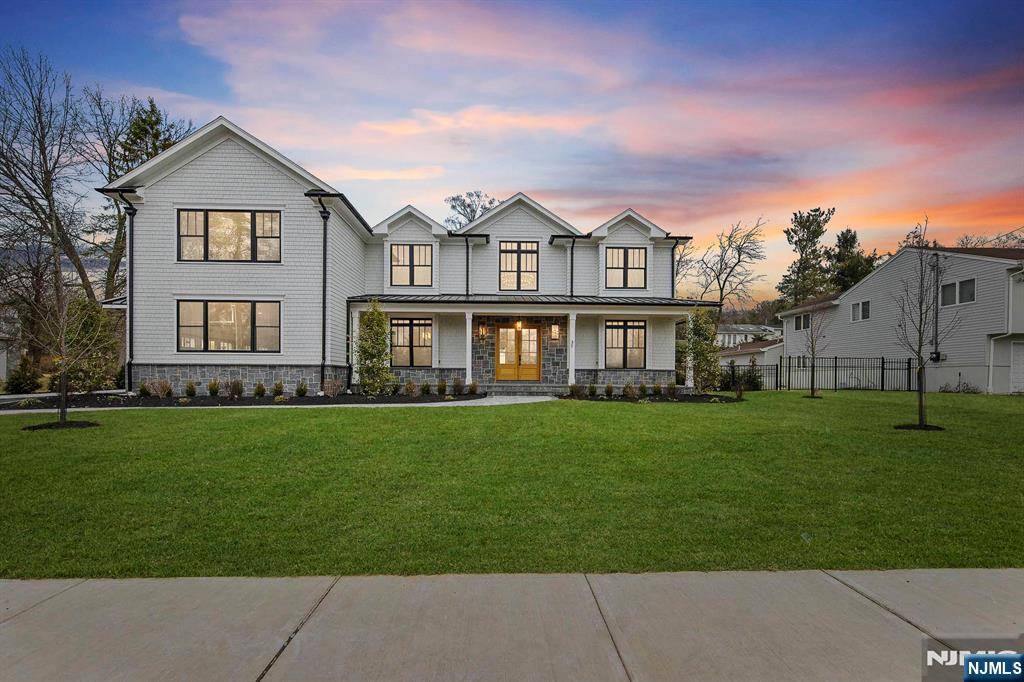 Closter, NJ 07624,37 Sherman AVE