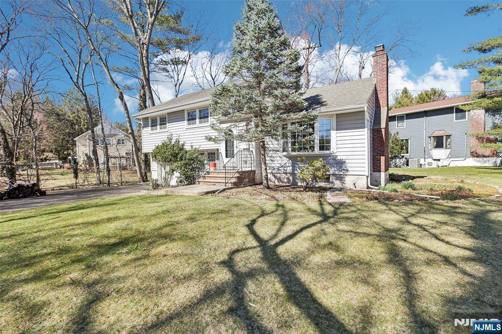 Glen Rock, NJ 07452,1 Diamond CT