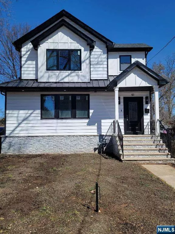 51 Oakdene AVE, Teaneck, NJ 07666