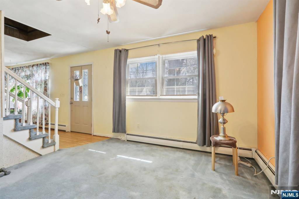West Milford, NJ 07480,15 Beaver AVE