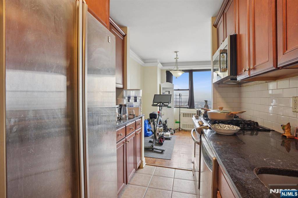 Union City, NJ 07087,500 Central AVE #1120