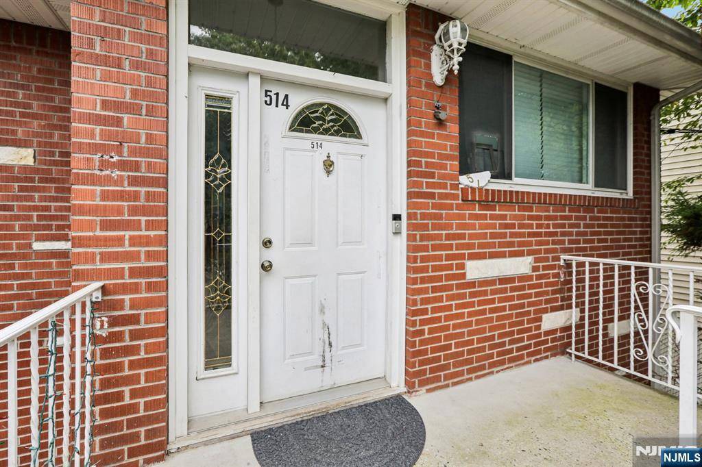 Ridgefield, NJ 07657,514 Oak ST