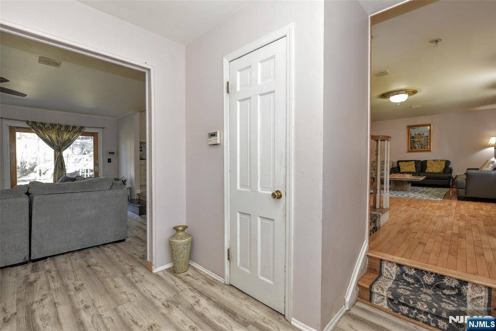 Ramsey, NJ 07446,207 E Crescent AVE