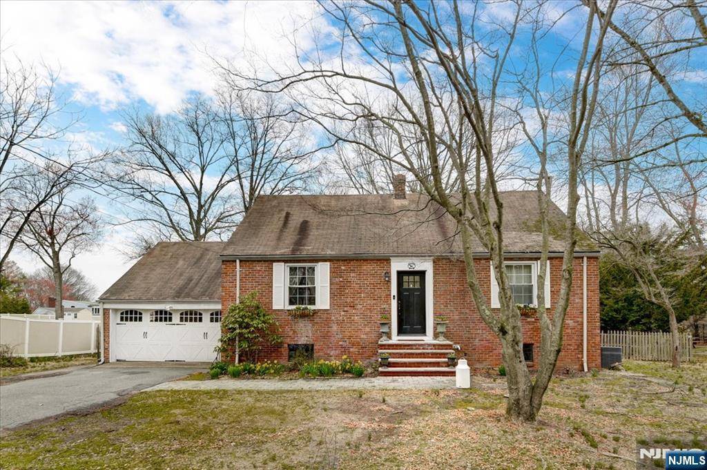 316 Tappan RD, Norwood, NJ 07648