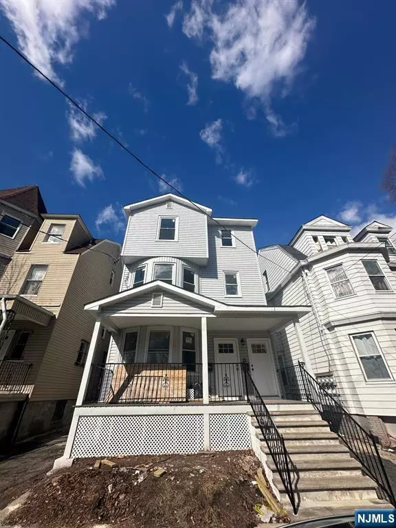 Newark, NJ 07107,105 7th ST #1