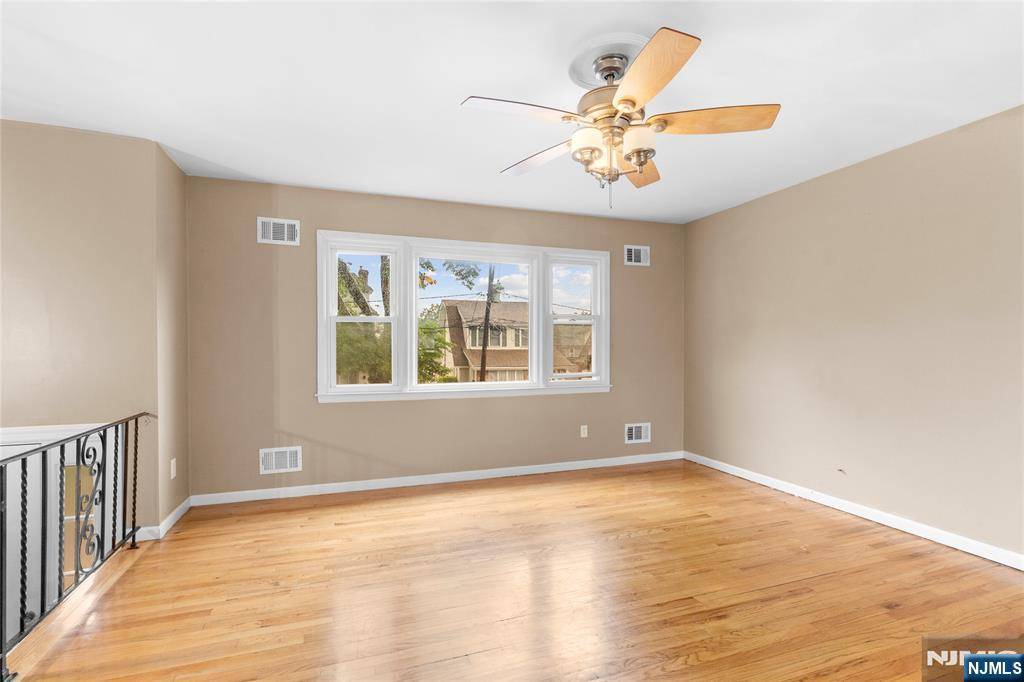 Bogota, NJ 07603,229 Elmwood AVE
