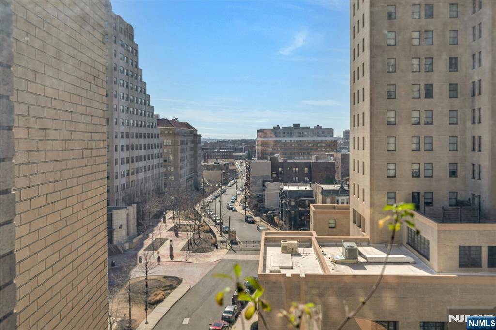 Jersey City, NJ 07304,4 Beacon WAY #521