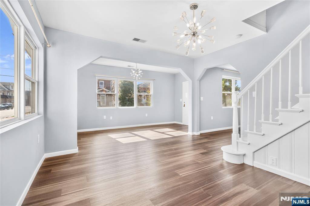 Moonachie, NJ 07074,30 Bruno ST