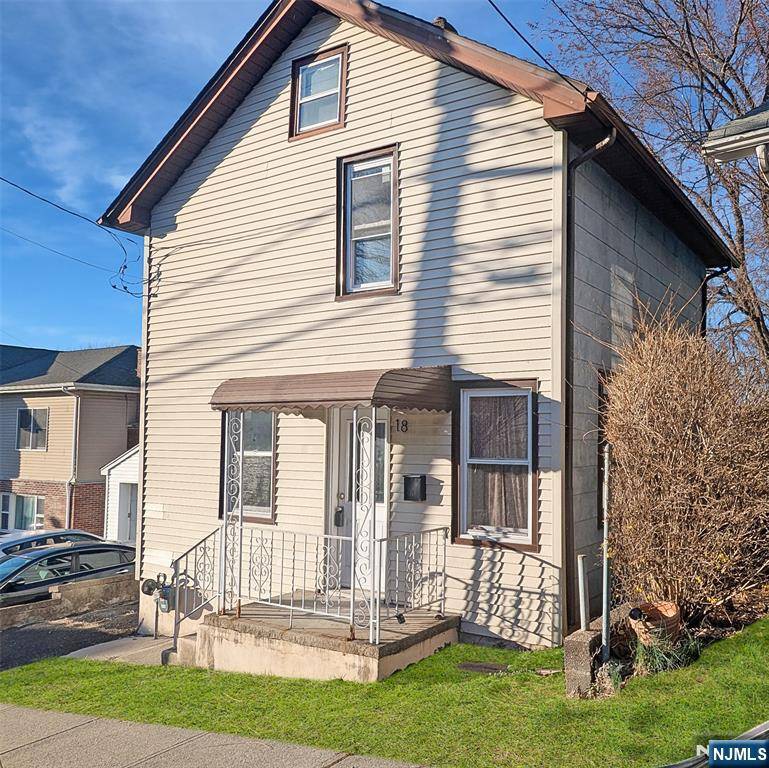 18 Cedarhurst AVE, Woodland Park, NJ 07424
