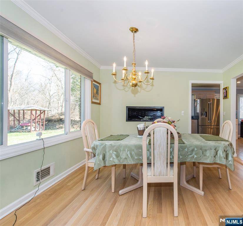 Montville Township, NJ 07045,4 Church LN