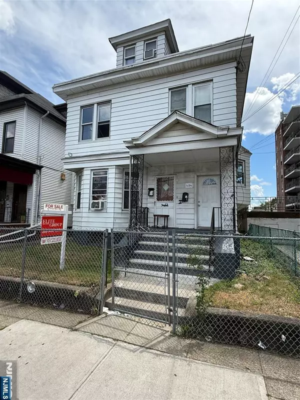 494-496 Park AVE,  Paterson,  NJ 07504