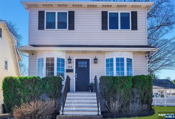 Verona, NJ 07044,249 Linden AVE