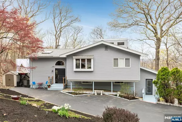 Ringwood, NJ 07456,128 Cupsaw AVE