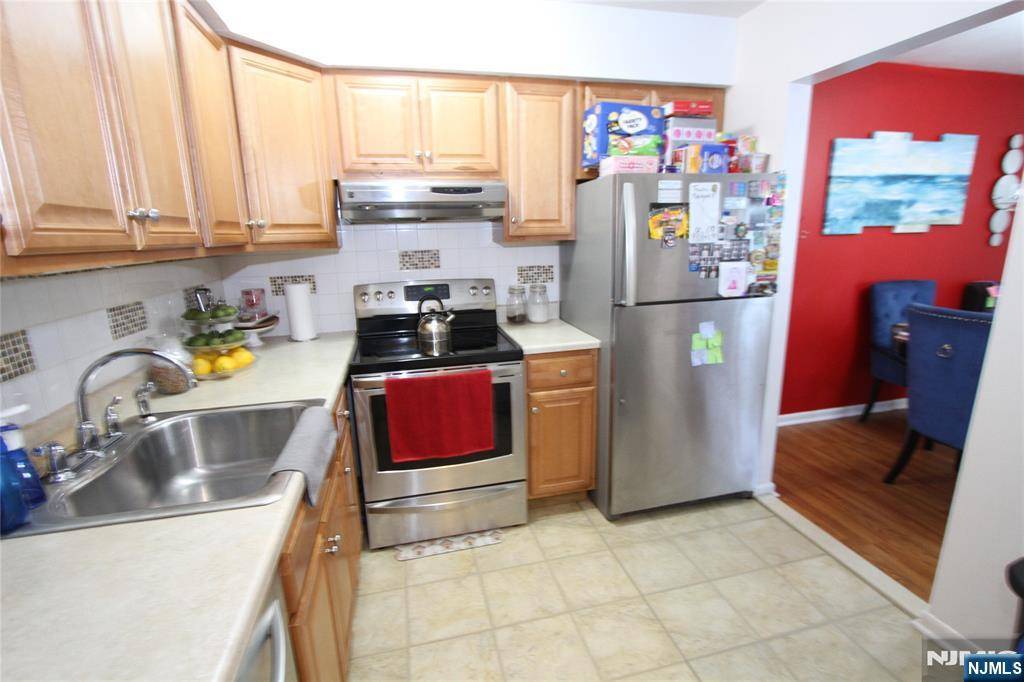 Little Ferry, NJ 07643,462 Liberty ST #108