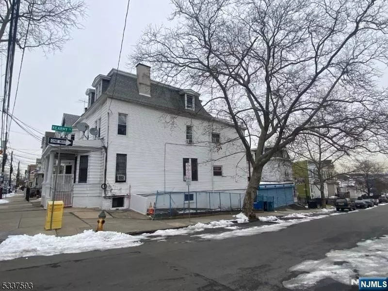 205 Garside ST, Newark, NJ 07104