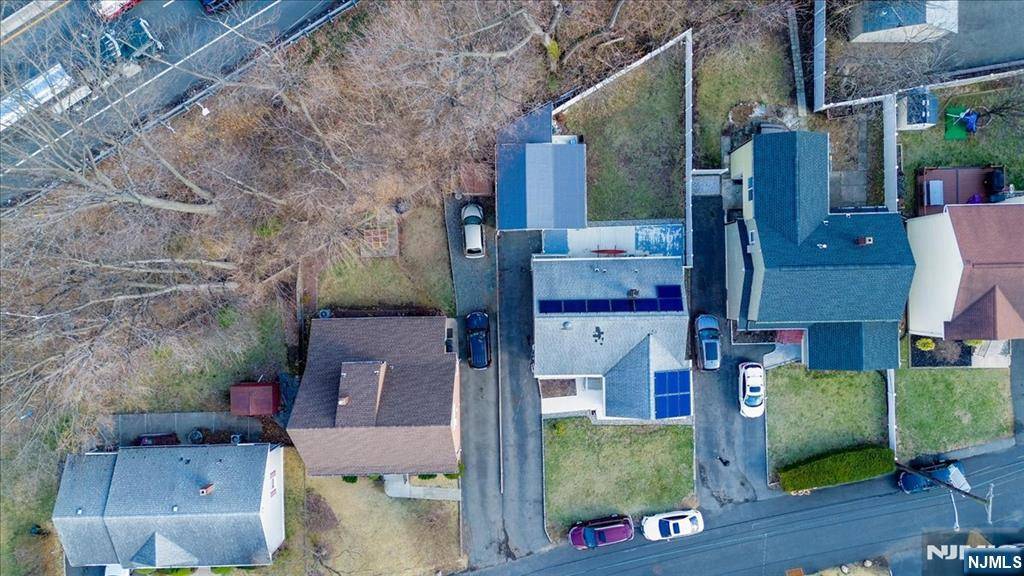 Rochelle Park, NJ 07662,18 Dorothy AVE