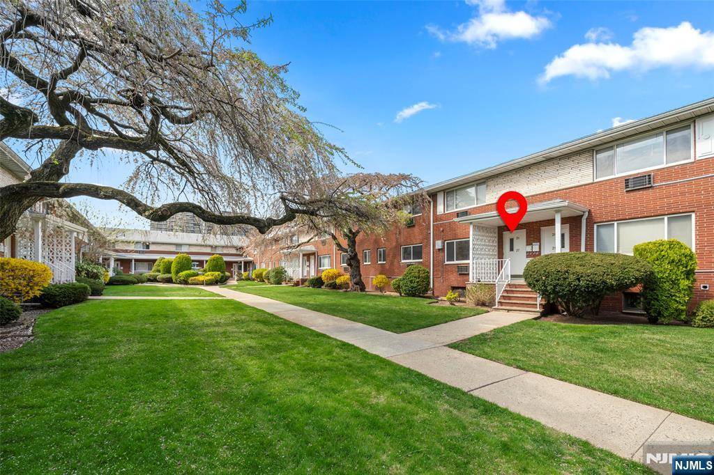 1315 Anderson AVE #27, Fort Lee, NJ 07024
