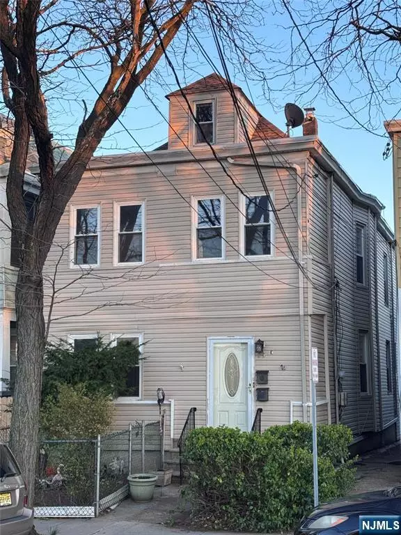 29 E Madison AVE, Clifton, NJ 07011