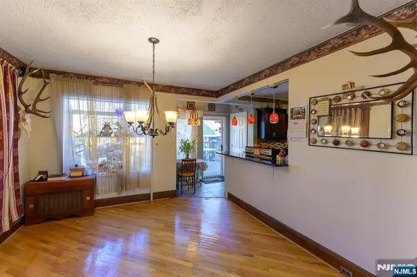 Clifton, NJ 07011,76 Christie AVE