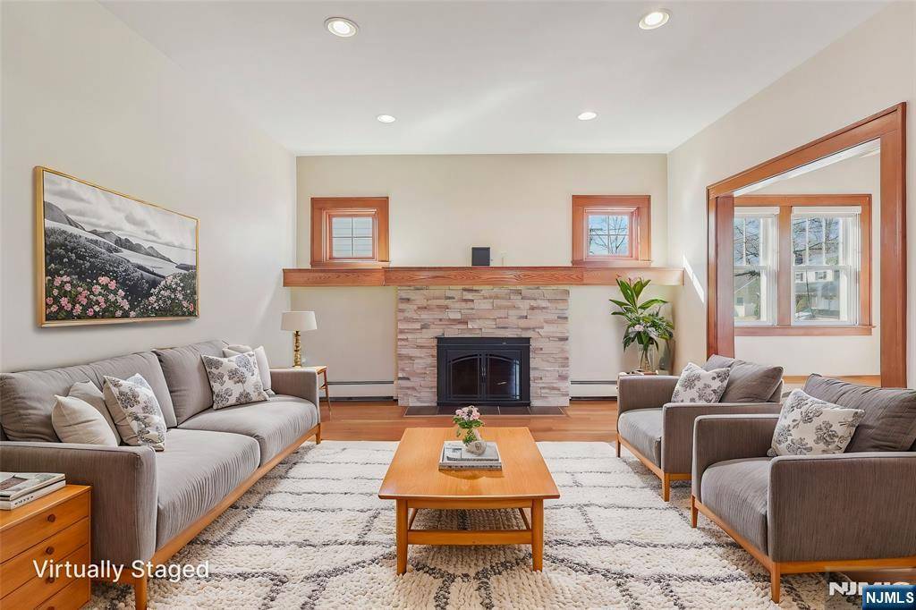 Pompton Lakes, NJ 07442,1319 Lincoln AVE