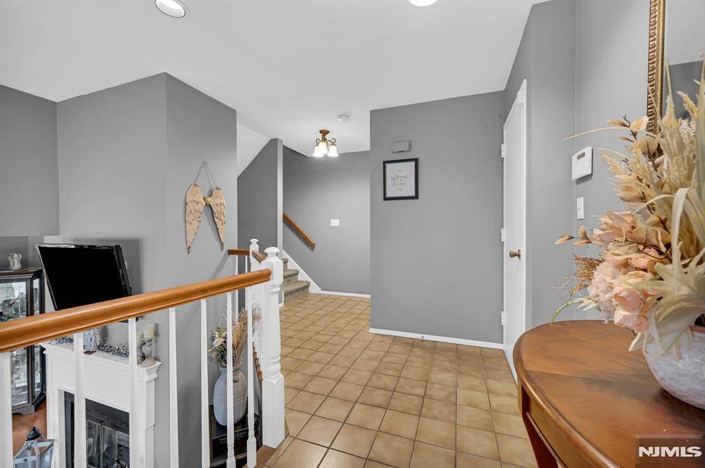 West Milford, NJ 07480,8 New Bedford RD #A