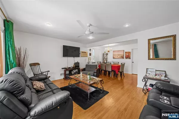 Prospect Park, NJ 07508,95 16th ST