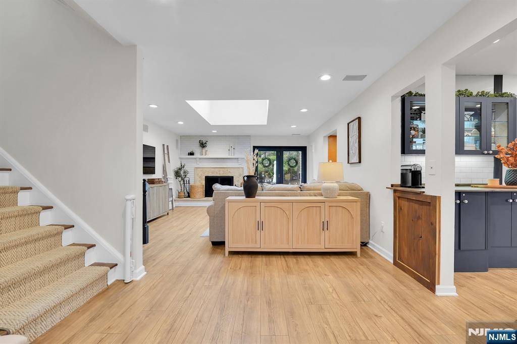 Montville Township, NJ 07045,18 Salter DR