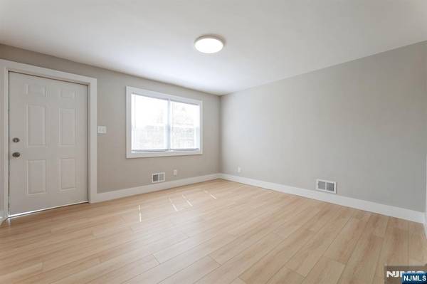 47 Lanza AVE, Garfield, NJ 07026