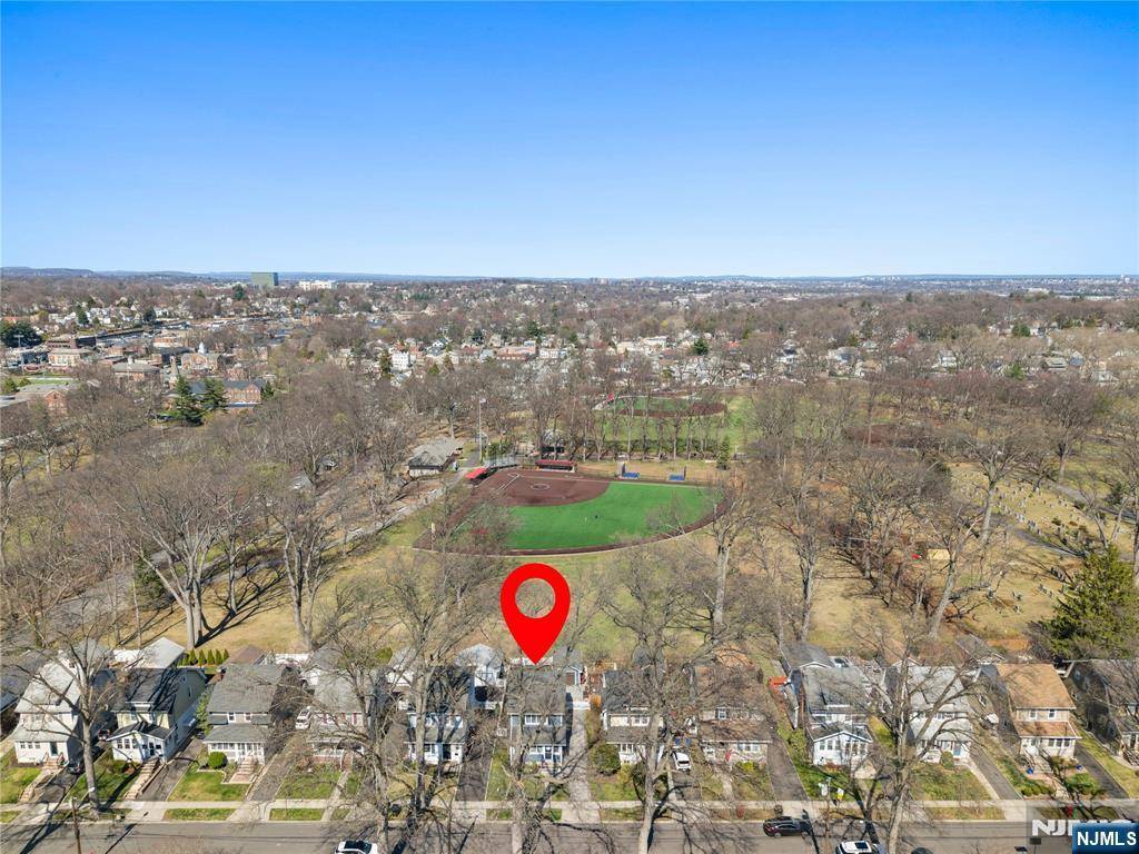 Nutley, NJ 07110,154 Oak Ridge AVE