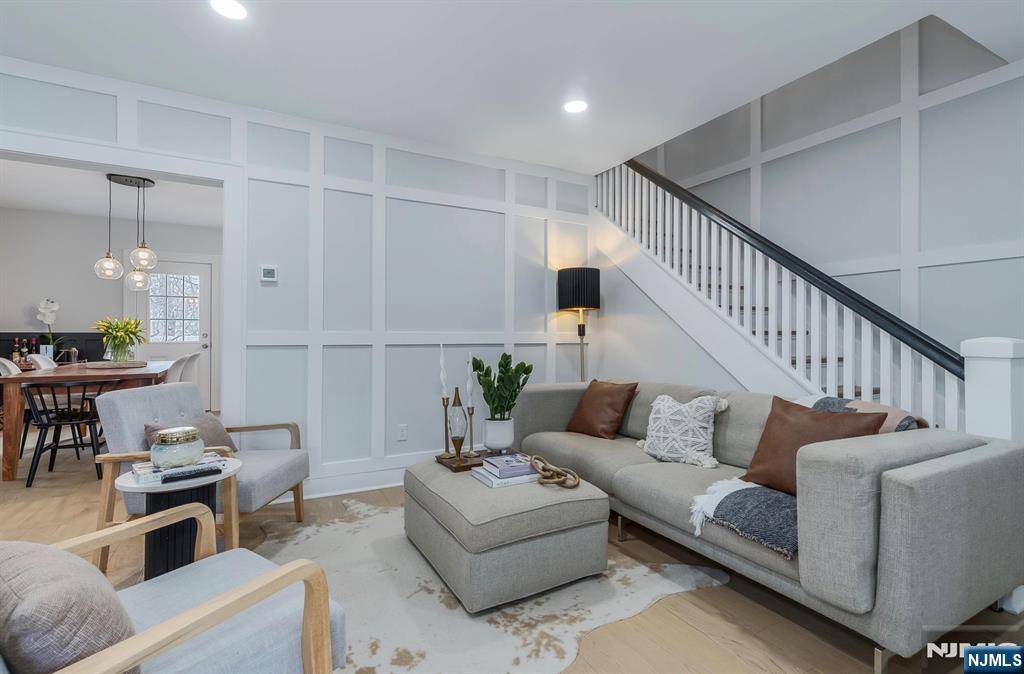 Montclair, NJ 07042,31 Grenada PL