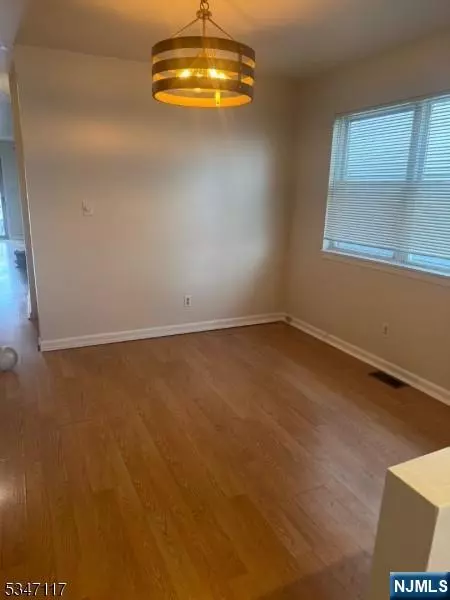 Newark, NJ 07112,380 Peshine AVE