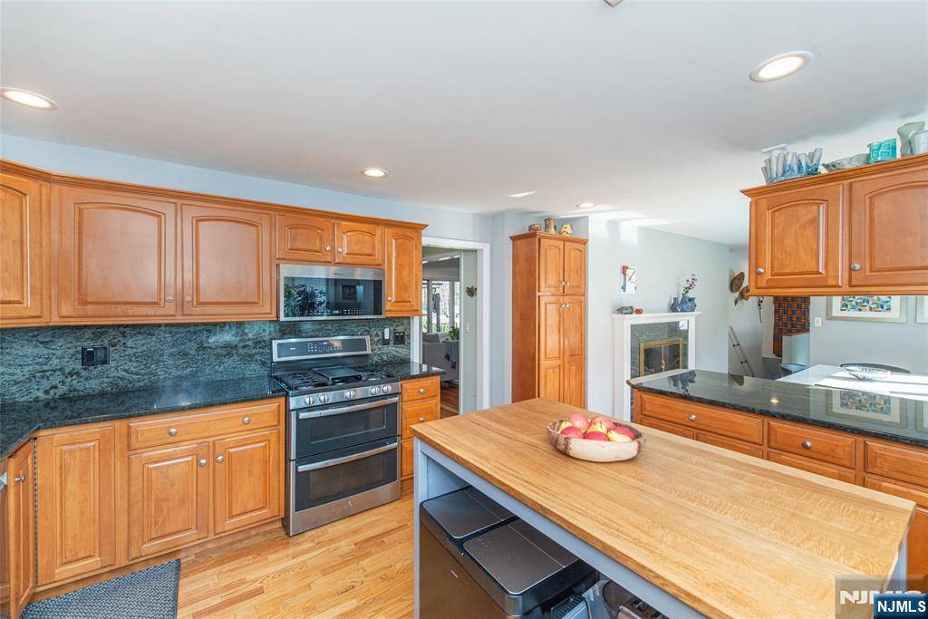 Little Falls, NJ 07424,63 Jacobus AVE