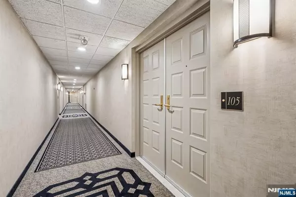 Wayne, NJ 07470,1360 Hamburg TPKE #105