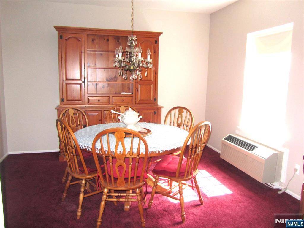 West Milford, NJ 07480,5110 Richmond RD