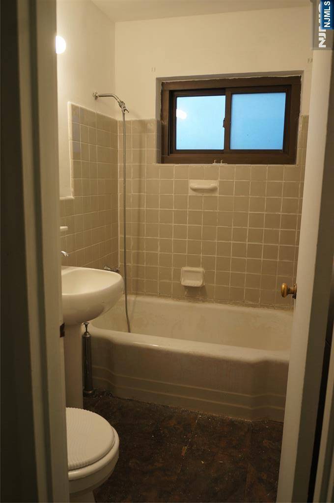 Fort Lee, NJ 07024,410 Fairview AVE #4D