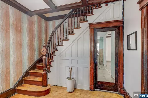 Union City, NJ 07087,315-317 33rd ST