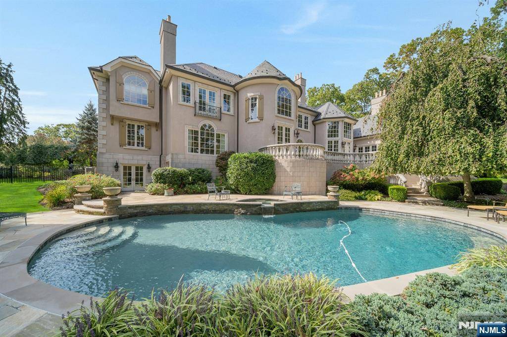 Franklin Lakes, NJ 07417,248 Hidden Pond PATH