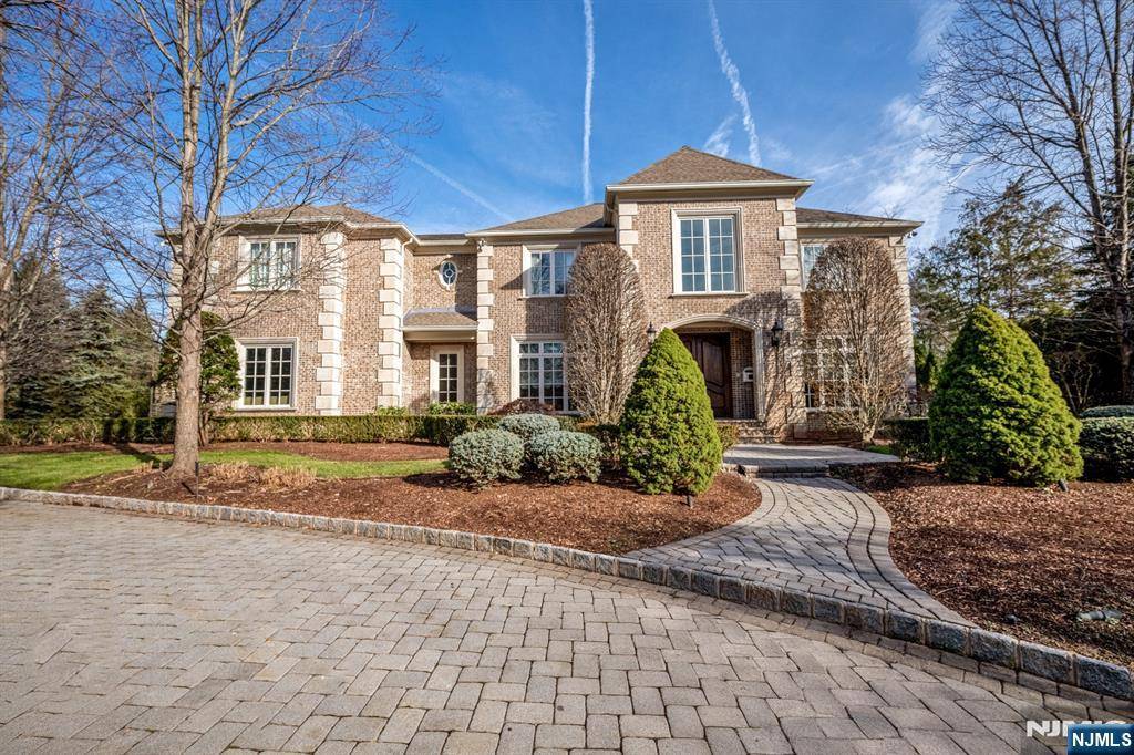 Demarest, NJ 07627,4 Carol CT