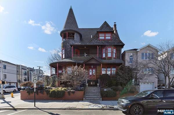 300 Davis AVE, Harrison, NJ 07029