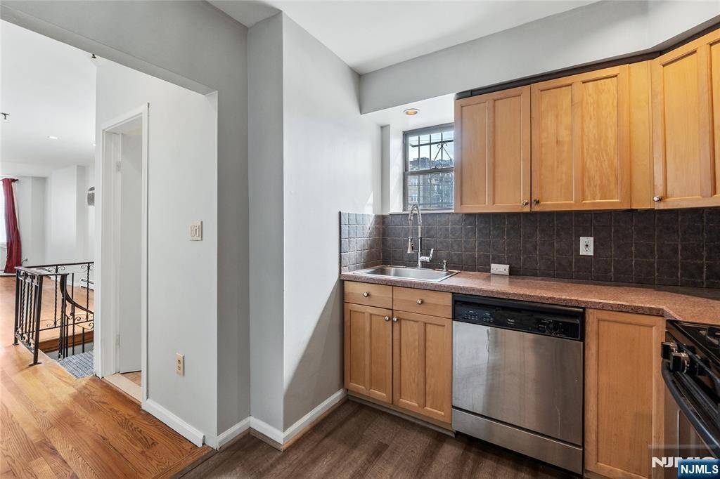 Union City, NJ 07087,4905 Park AVE #1A